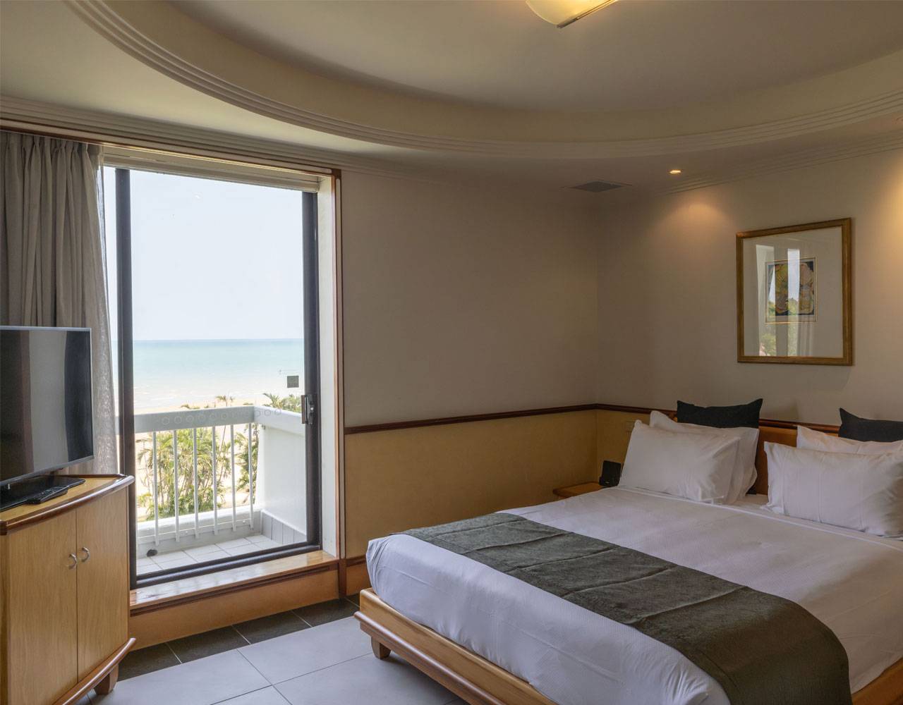 One Bedroom Hotel Suite